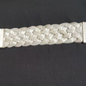 Elegant Silver Braided Women's Magnetic Clasp